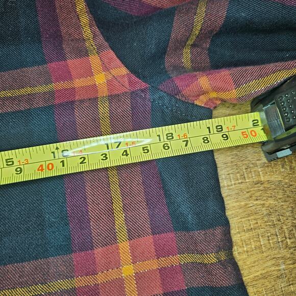 GAP Designed & Crafted Flannel Plaid Button Shirt Women Size XS Black Red Gold - Picture 4 of 6
